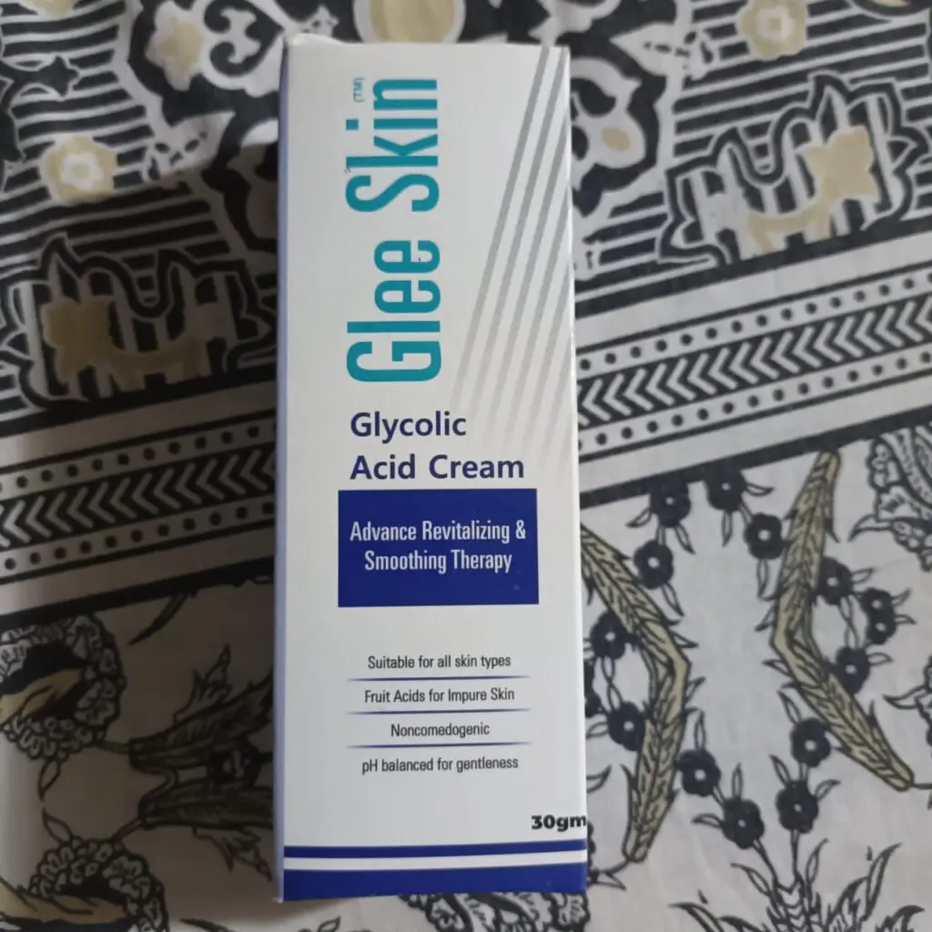 best glycolic acid products guide in pakistan, creams , serums and toners